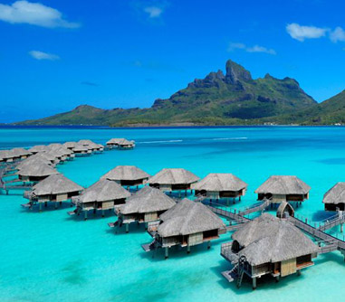 Bangalôs sobre as águas no Four Seasons Resort Bora Bora 